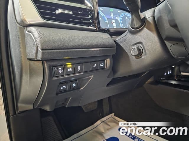 Toyota Camry 2025 — Photo 14/16