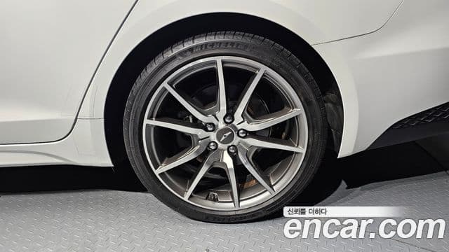 Genesis G70 2021 — Photo 2/31