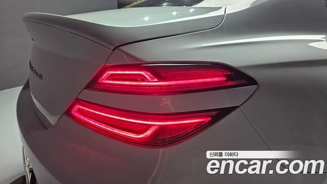 Genesis G70 2021 — Photo 4/31