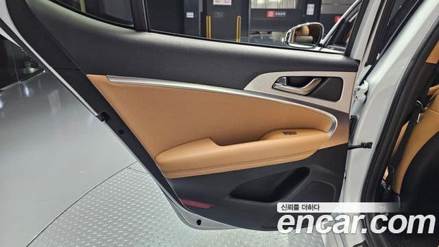 Genesis G70 2021 — Photo 13/31