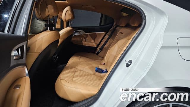 Genesis G70 2021 — Photo 7/31