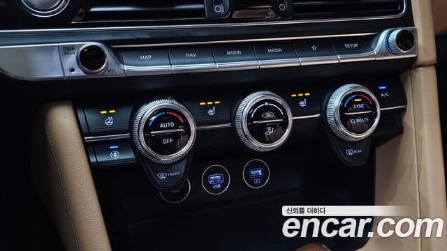 Genesis G70 2021 — Photo 20/31