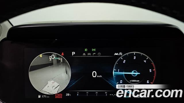 Kia Carnival 2020 — Фото 8/20