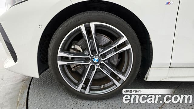 BMW 1 Series 2023 — фото 5 из 20
