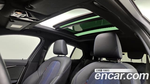 BMW 1 Series 2023 — фото 17 из 20