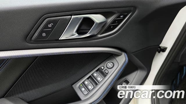 BMW 1 Series 2023 — фото 19 из 20