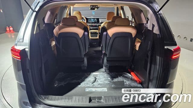 Kia Carnival 2021 — фото 20 из 20