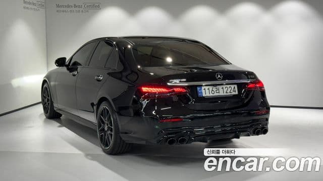 Mercedes-Benz E-Class 2023 — Фото 5/20