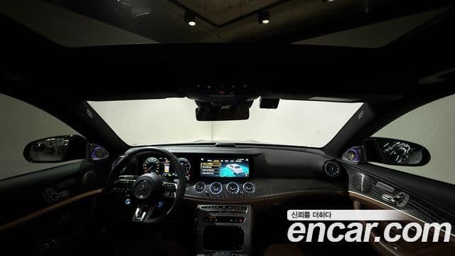 Mercedes-Benz E-Class 2023 — Фото 13/20