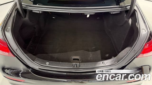 Mercedes-Benz E-Class 2023 — Фото 18/20