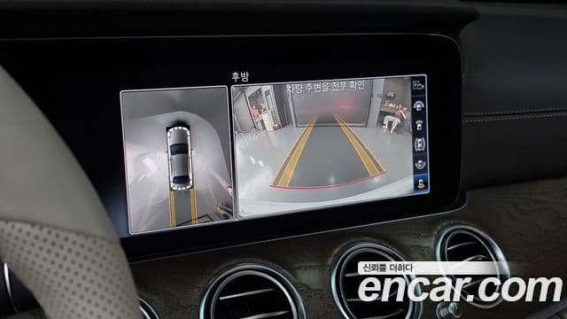 Mercedes-Benz E-Class 2019 — Photo 18/20