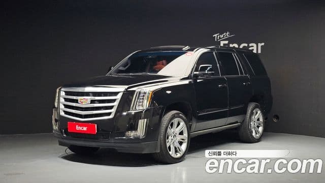 Cadillac Escalade 2019 — ფოტო 1/20