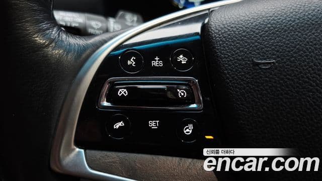 Cadillac Escalade 2019 — ფოტო 15/20