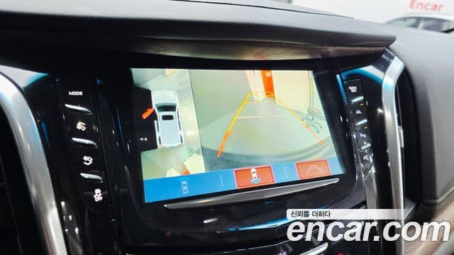 Cadillac Escalade 2019 — ფოტო 17/20
