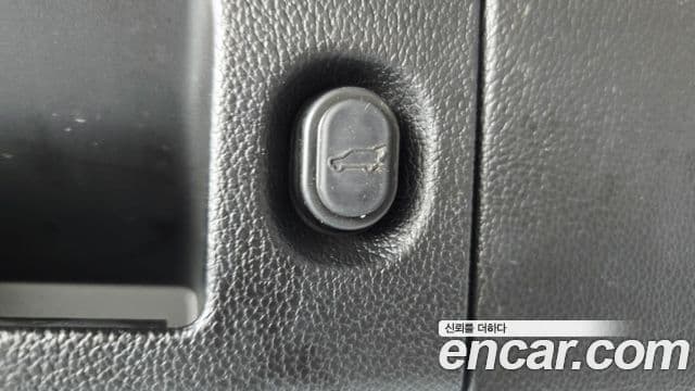 Cadillac Escalade 2019 — ფოტო 18/20