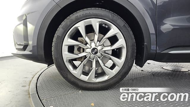 Kia Sorento 2020 — Фото 5/20