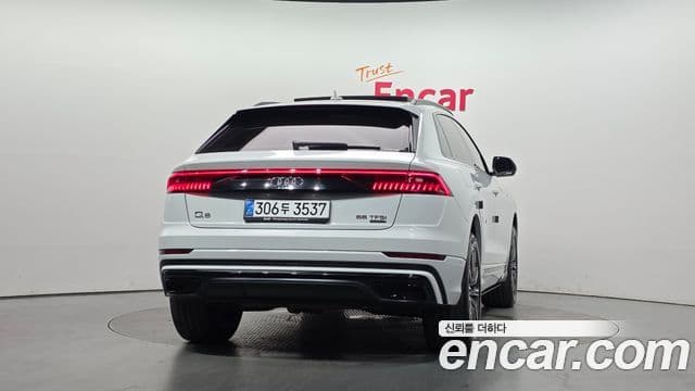 Audi Q8 2021 — Şəkil 7/20