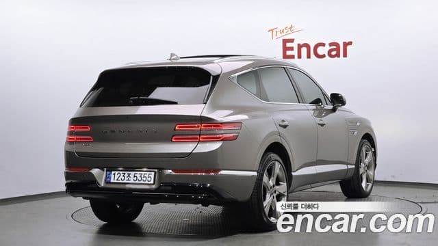 Genesis GV80 2020 — ფოტო 7/20