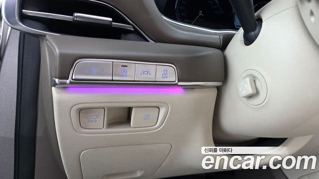 Genesis GV80 2020 — ფოტო 13/20