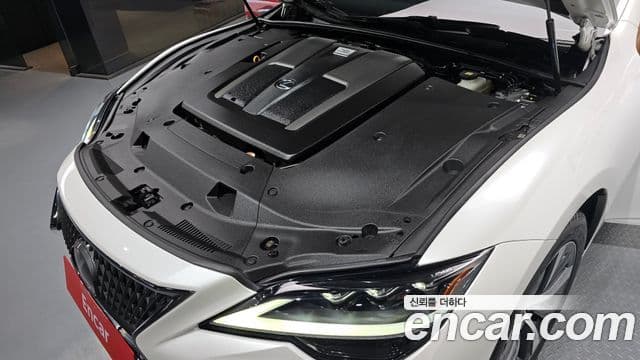 Lexus LS500 2022 — фото 6 из 20