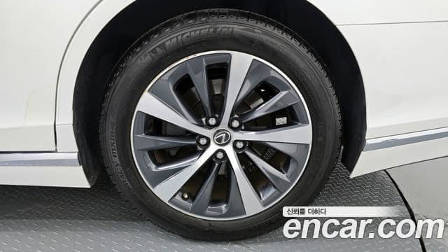 Lexus LS500 2022 — Photo 22/30