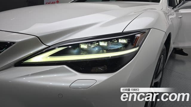 Lexus LS500 2022 — Photo 20/30