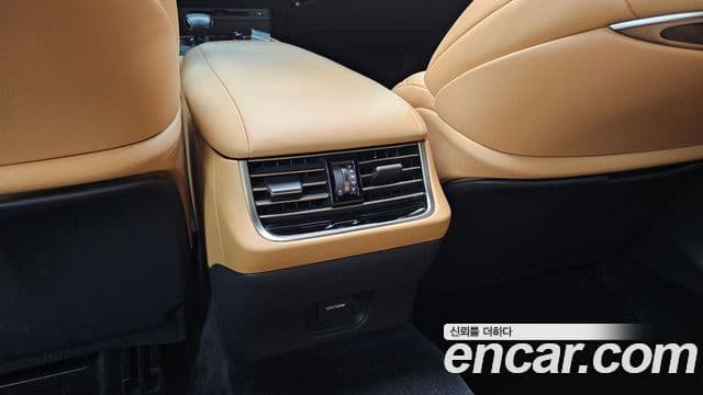 Lexus LS500 2022 — Photo 11/30