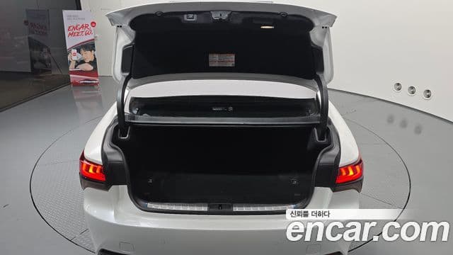 Lexus LS500 2022 — Photo 24/30