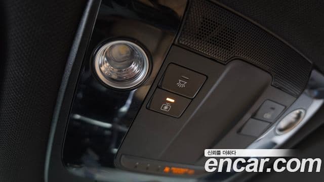 Kia Sorento 2022 — Şəkil 17/20