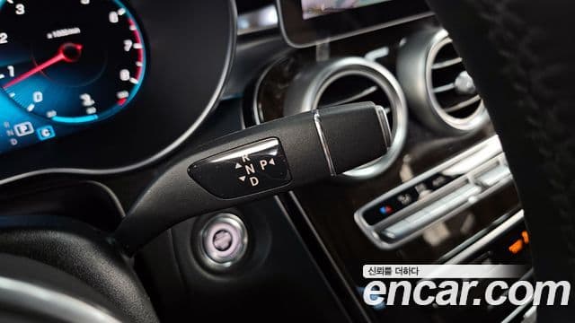 Mercedes-Benz GLC-Class 2020 — ფოტო 7/20