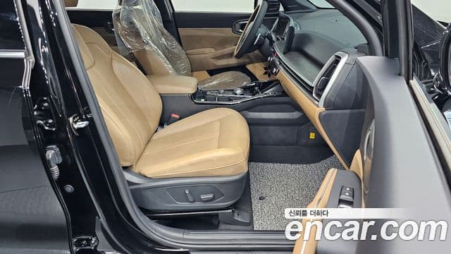 Kia Sorento 2023 — Photo 19/30