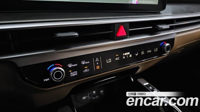 Kia Sorento 2023 — Photo 14/30