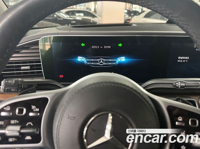 Mercedes-Benz GLE-Class 2020 — ფოტო 7/17