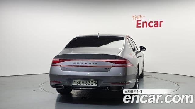Genesis G90 2022 — Photo 25/35
