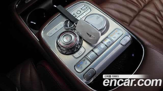 Genesis G90 2022 — Photo 6/35