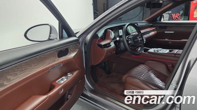 Genesis G90 2022 — Photo 15/35
