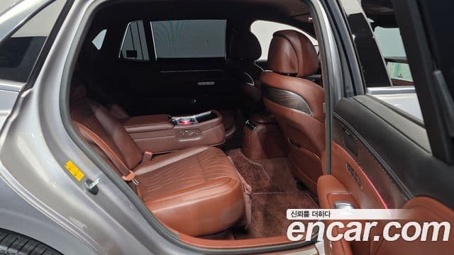 Genesis G90 2022 — Photo 35/35