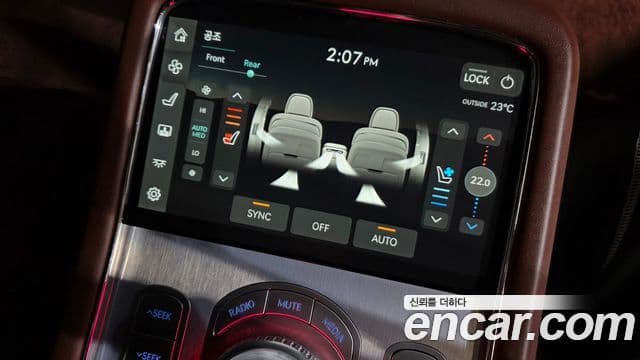 Genesis G90 2022 — Photo 19/35
