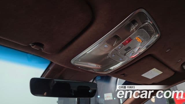 Genesis G90 2022 — Photo 31/35