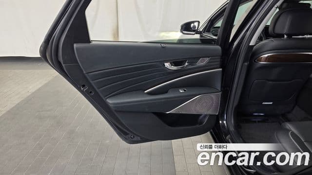 Kia The K9 2020 — Photo 34/35