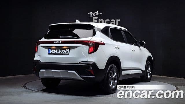 Kia Seltos 2024 — ფოტო 2/20