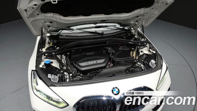 BMW 1 Series 2020 — ფოტო 6/20