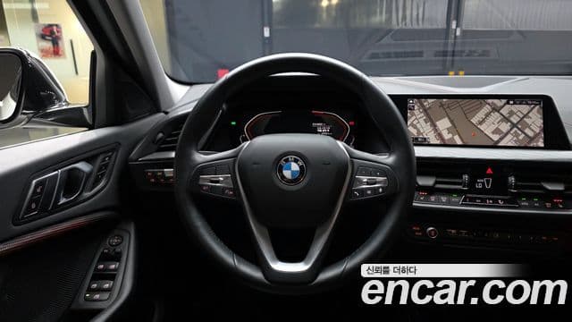 BMW 1 Series 2020 — ფოტო 13/20
