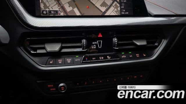 BMW 1 Series 2020 — ფოტო 16/20