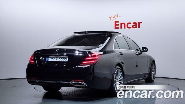 Mercedes-Benz S-Class 2018 — Фото 1/20