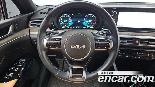 Kia K5 2021 — Şəkil 13/20