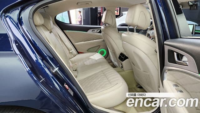 Genesis G70 2018 — ფოტო 12/20