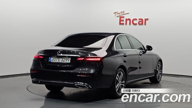 Mercedes-Benz E-Class 2022 — Şəkil 2/20