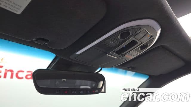 Genesis G70 2020 — Photo 17/34