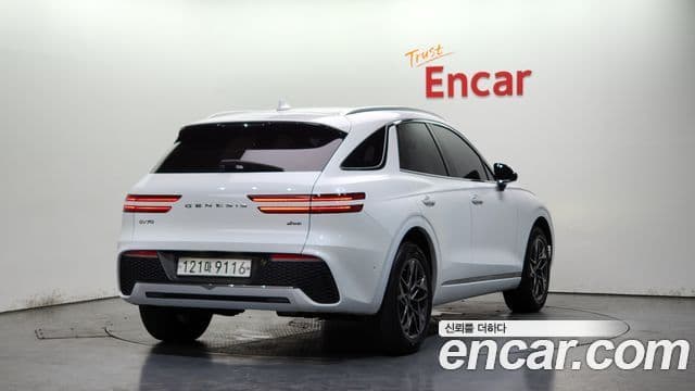 Genesis GV70 2021 — фото 2 из 20